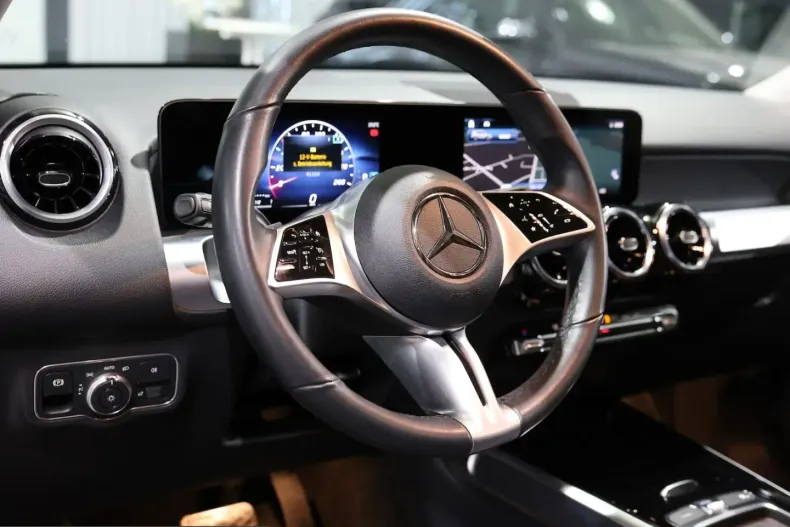 Mercedes-Benz GLB 200 (Clasa GLB) din 2024 cu 40.000 km - oferta MER204280 - foto 15