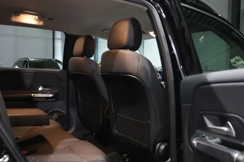 Mercedes-Benz GLB 200 (Clasa GLB) din 2024 cu 40.000 km - oferta MER204280 - foto 17