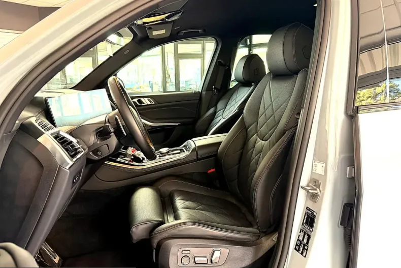 BMW X5 (Seria X) din 2025 cu 24.299 km - oferta BMW204282 - foto 17