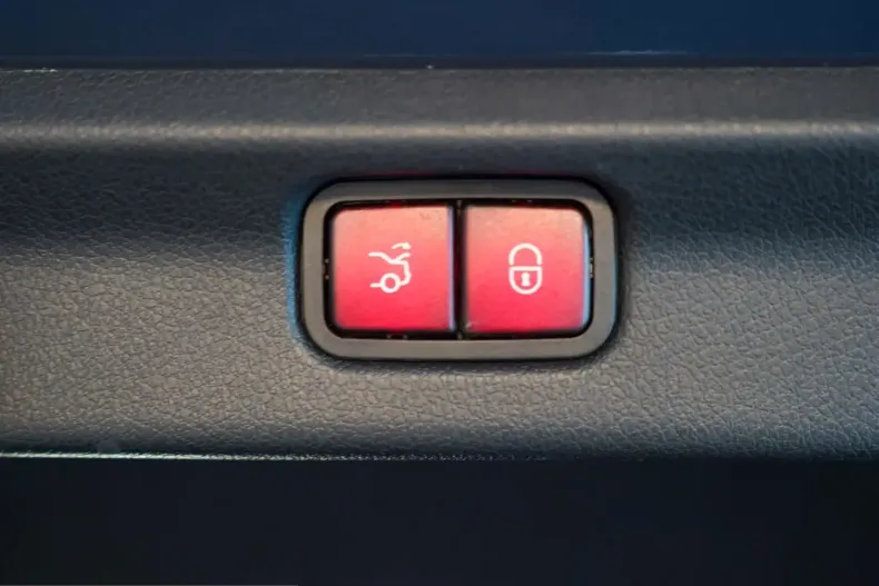 Mercedes-Benz EQE din 2025 cu 7.547 km - oferta MER204285 - foto 13