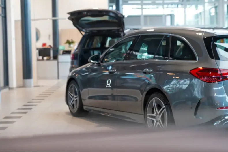 Mercedes-Benz EQE din 2025 cu 7.547 km - oferta MER204285 - foto 18