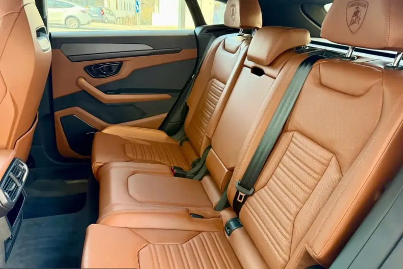 Lamborghini Urus din 2025 cu 8.500 km - oferta LAM204287 - foto 6