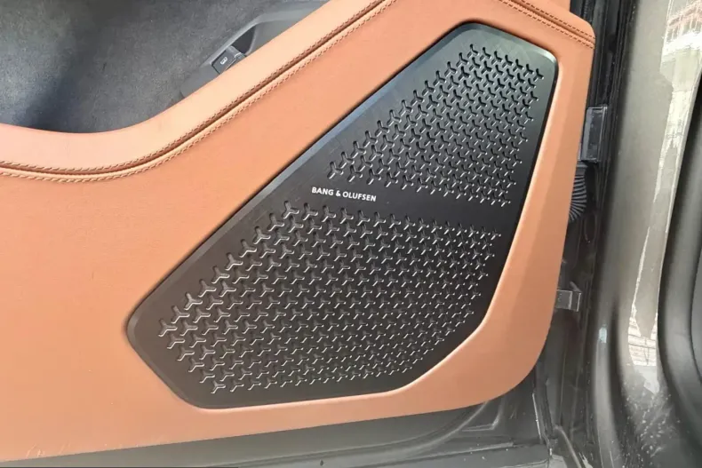 Lamborghini Urus din 2025 cu 8.500 km - oferta LAM204287 - foto 8