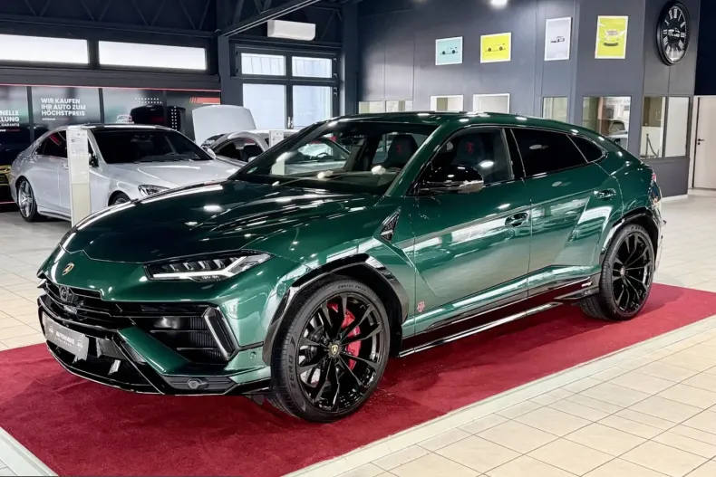 Lamborghini Urus din 2025 cu 19.900 km - oferta LAM204289 - foto 1