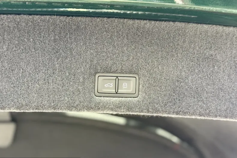 Lamborghini Urus din 2025 cu 19.900 km - oferta LAM204289 - foto 17