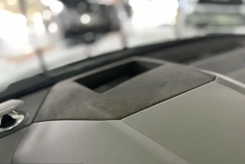 Lamborghini Urus din 2025 cu 19.900 km - oferta LAM204289 - foto 18