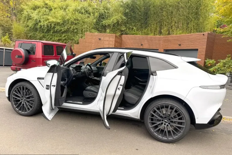 Aston Martin DBX din 2023 cu 46.250 km - oferta AST204292 - foto 5