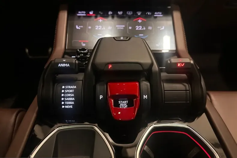 Lamborghini Urus din 2025 cu 12.925 km - oferta LAM204294 - foto 21