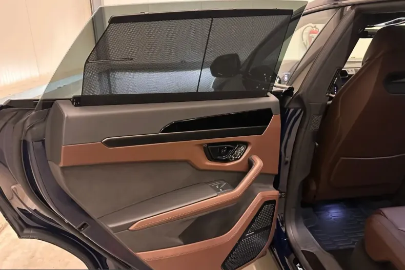 Lamborghini Urus din 2025 cu 12.925 km - oferta LAM204294 - foto 23