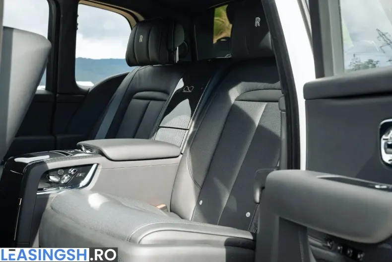 Rolls-Royce Cullinan din 2025 cu 5.500 km - oferta ROL204299 - foto 7