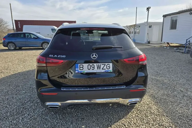Mercedes-Benz GLA 250 (Clasa GLA) din 2023 cu 33.076 km - oferta MER204301 - foto 4
