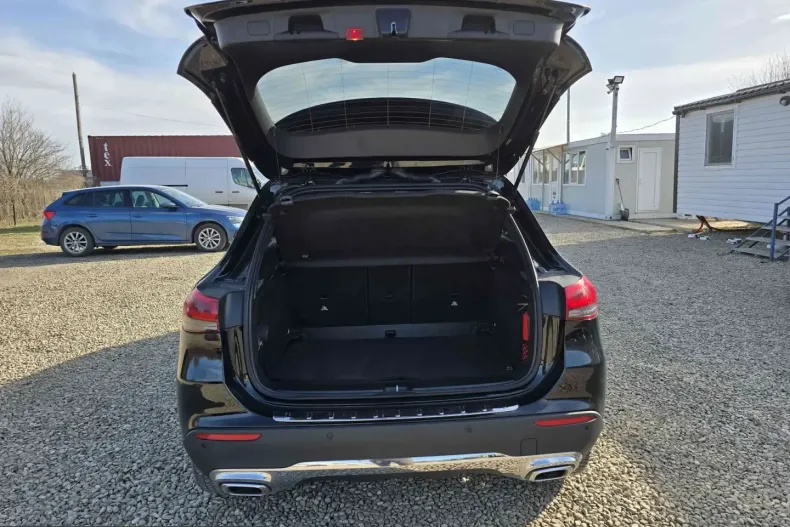 Mercedes-Benz GLA 250 (Clasa GLA) din 2023 cu 33.076 km - oferta MER204301 - foto 7
