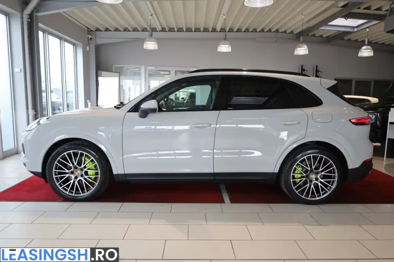 Porsche Cayenne din 2022 cu 55.222 km - oferta POR204302 - foto 2