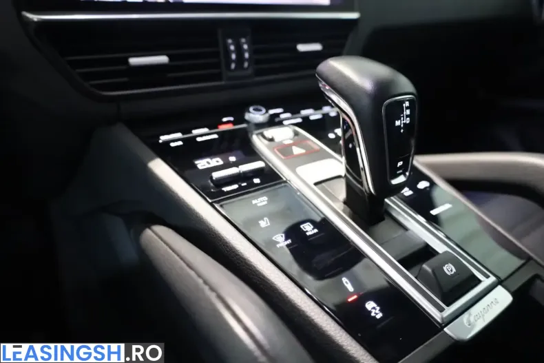 Porsche Cayenne din 2022 cu 55.222 km - oferta POR204302 - foto 22