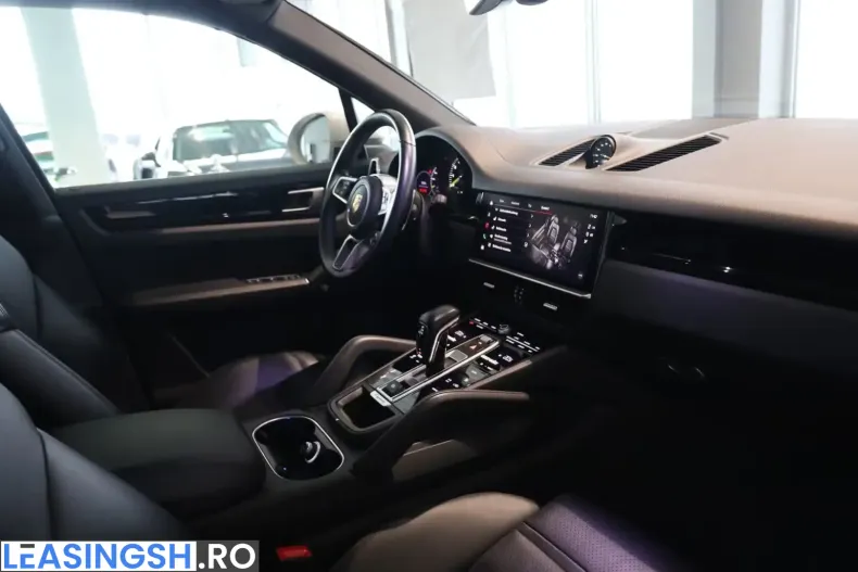Porsche Cayenne din 2022 cu 55.222 km - oferta POR204302 - foto 24