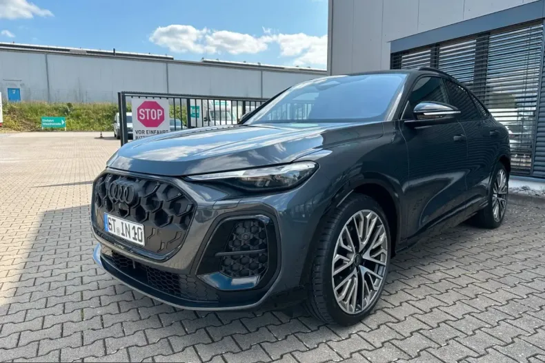 Audi SQ5 din 2025 cu 22.977 km - oferta AUD204303 - foto 3