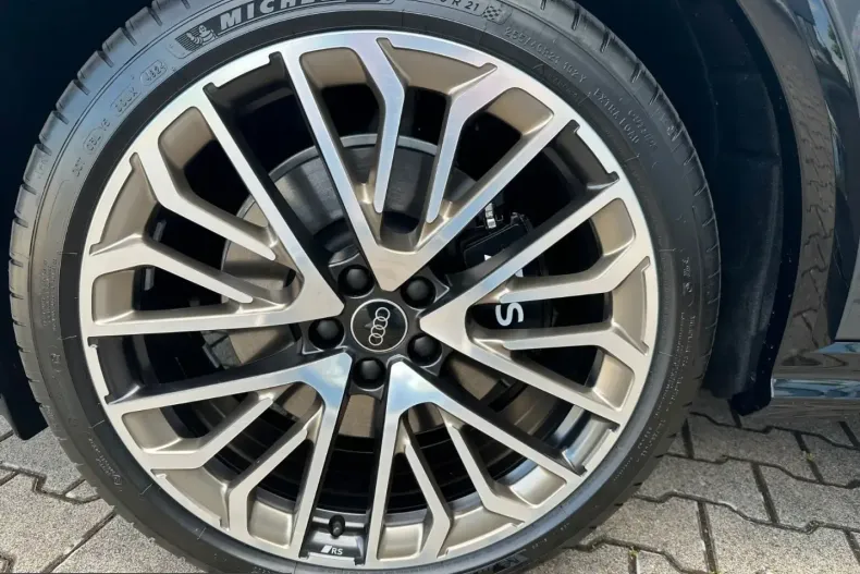 Audi SQ5 din 2025 cu 22.977 km - oferta AUD204303 - foto 14