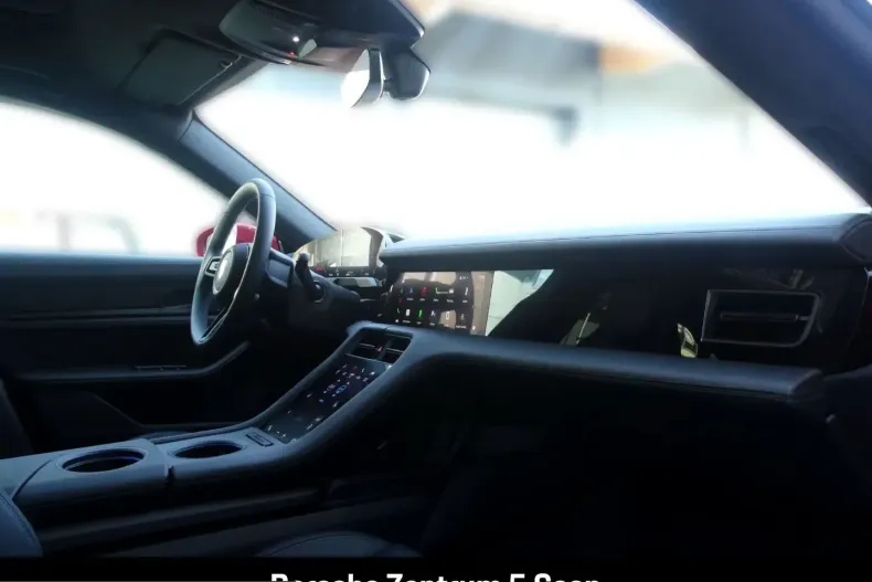 Porsche Taycan din 2024 cu 12.900 km - oferta POR204306 - foto 13