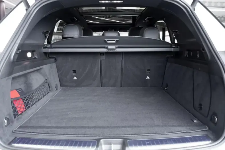 Mercedes-Benz GLE 53 AMG (Clasa GLE) din 2025 cu 11.500 km - oferta MER204307 - foto 6