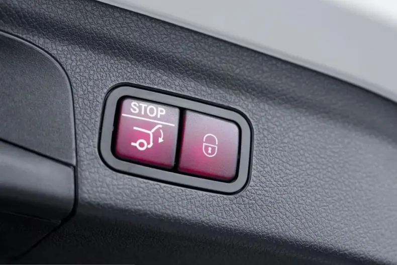 Mercedes-Benz GLE 53 AMG (Clasa GLE) din 2025 cu 11.500 km - oferta MER204307 - foto 7