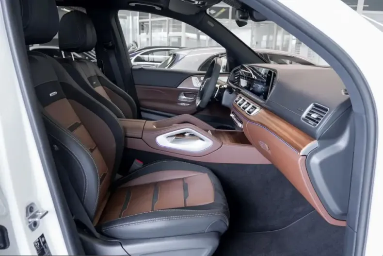 Mercedes-Benz GLE 53 AMG (Clasa GLE) din 2025 cu 11.500 km - oferta MER204307 - foto 17