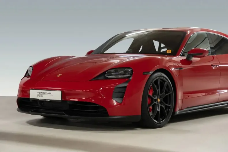 Porsche Taycan din 2023 cu 28.100 km - oferta POR204308 - foto 9