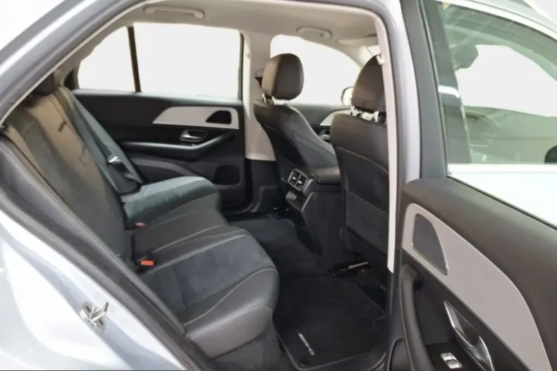 Mercedes-Benz GLE 300 (Clasa GLE) din 2022 cu 71.752 km - oferta MER204309 - foto 18