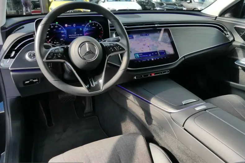 Mercedes-Benz E 200 (Clasa E) din 2024 cu 3.342 km - oferta MER204316 - foto 5