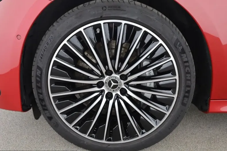 Mercedes-Benz E 400 (Clasa E) din 2025 cu 12.014 km - oferta MER204317 - foto 16