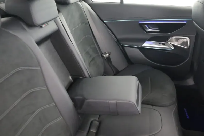 Mercedes-Benz E 400 (Clasa E) din 2025 cu 12.014 km - oferta MER204317 - foto 21