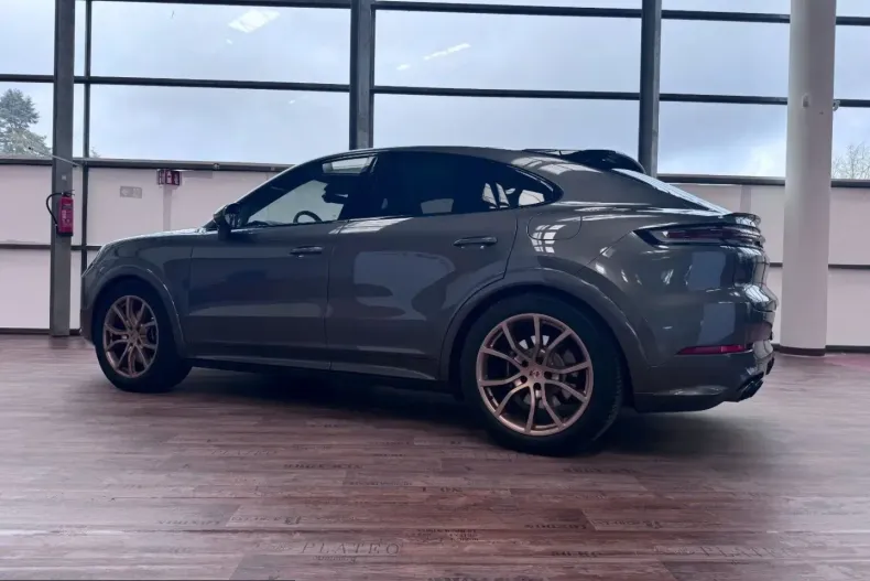 Porsche Cayenne din 2024 cu 35.500 km - oferta POR204318 - foto 3