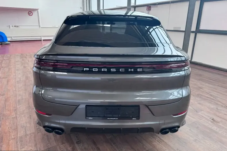 Porsche Cayenne din 2024 cu 35.500 km - oferta POR204318 - foto 4