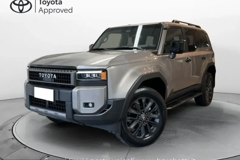 Toyota Land Cruiser din 2024 cu 32.000 km - oferta TOY204319 - foto 1