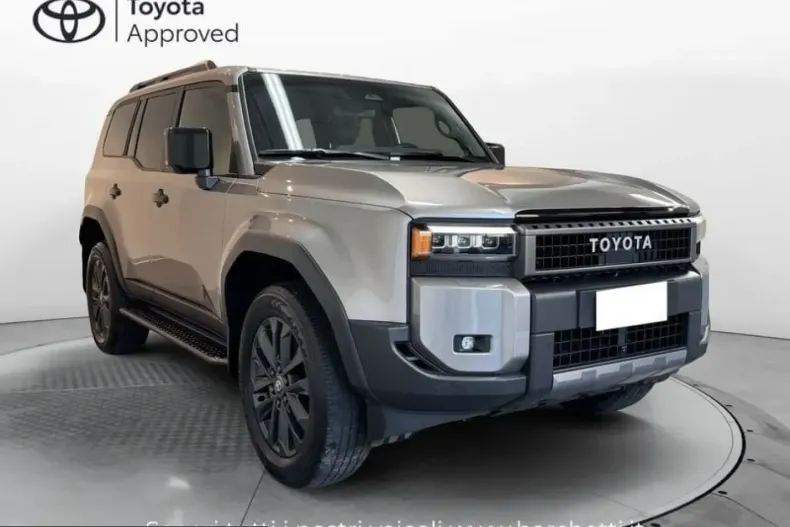 Toyota Land Cruiser din 2024 cu 32.000 km - oferta TOY204319 - foto 2