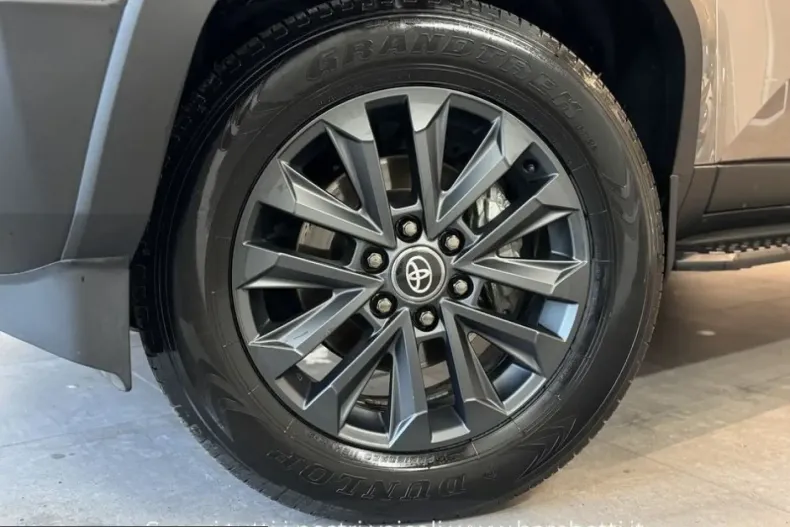 Toyota Land Cruiser din 2024 cu 32.000 km - oferta TOY204319 - foto 6