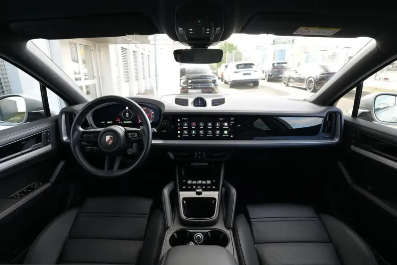 Porsche Cayenne din 2024 cu 19.000 km - oferta POR204320 - foto 4