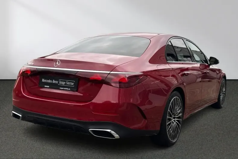 Mercedes-Benz E 300 (Clasa E) din 2025 cu 12.112 km - oferta MER204322 - foto 3