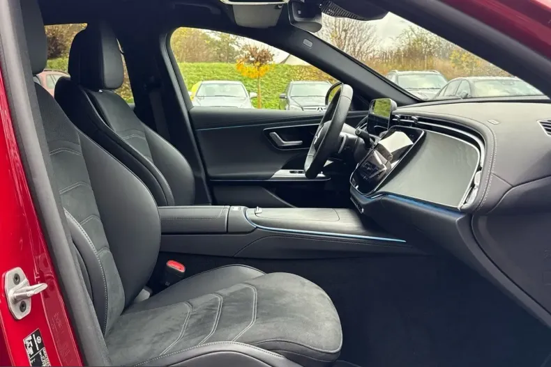 Mercedes-Benz E 300 (Clasa E) din 2025 cu 12.112 km - oferta MER204322 - foto 9