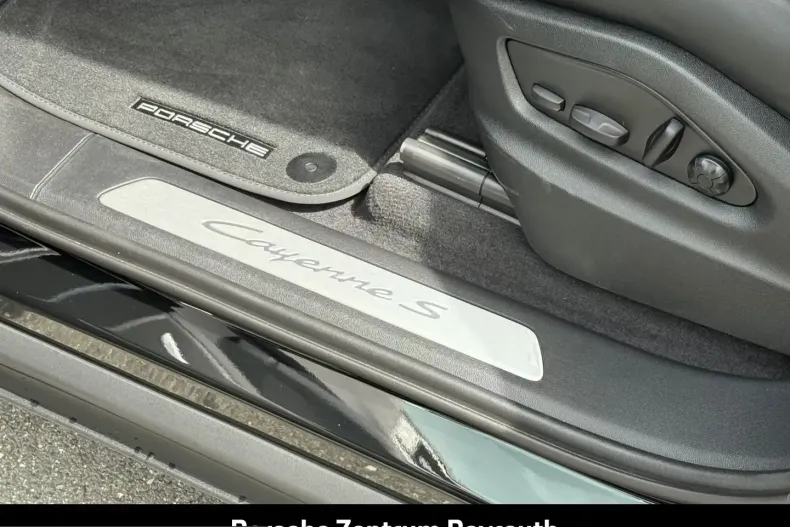 Porsche Cayenne din 2025 cu 14.900 km - oferta POR204324 - foto 27