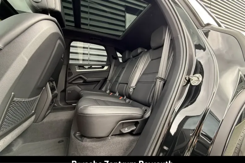 Porsche Cayenne din 2025 cu 14.900 km - oferta POR204324 - foto 28