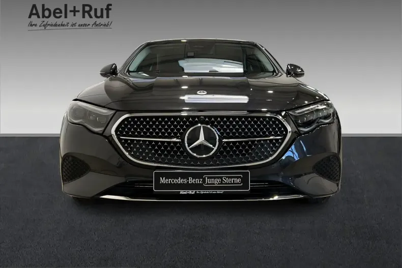 Mercedes-Benz E 200 (Clasa E) din 2025 cu 4.957 km - oferta MER204326 - foto 2