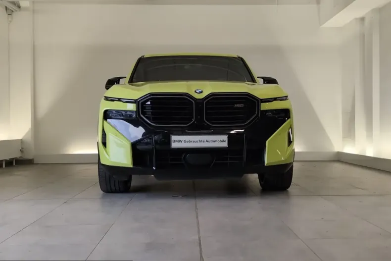 BMW XM (Seria X) din 2025 cu 12.936 km - oferta BMW204328 - foto 1