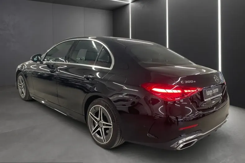 Mercedes-Benz C 300 (Clasa C) din 2023 cu 53.603 km - oferta MER204329 - foto 4