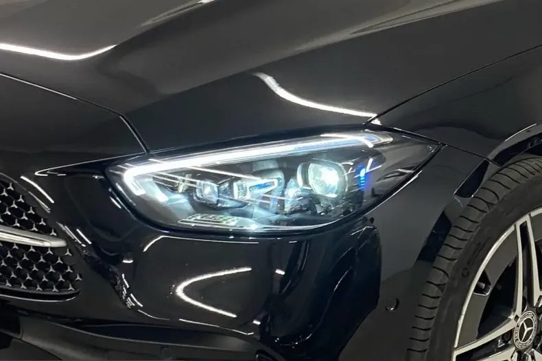 Mercedes-Benz C 300 (Clasa C) din 2023 cu 53.603 km - oferta MER204329 - foto 5