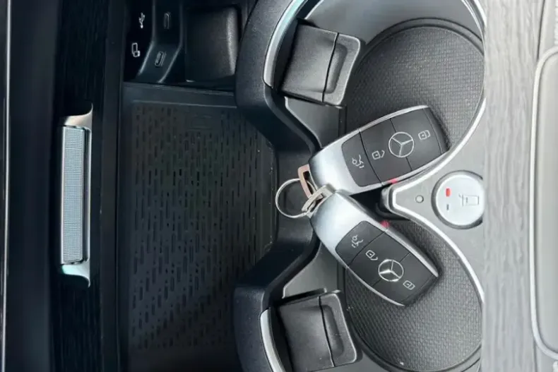 Mercedes-Benz GLE 350 (Clasa GLE) din 2021 cu 107.000 km - oferta MER204331 - foto 33