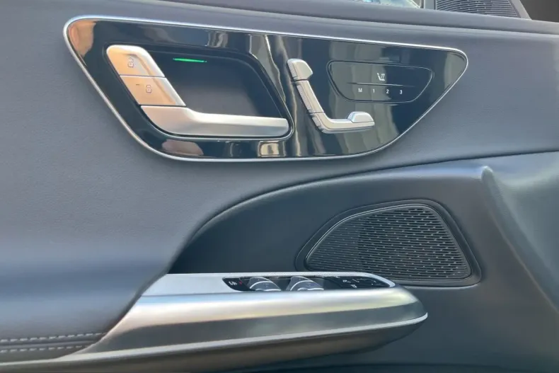 Mercedes-Benz E 200 (Clasa E) din 2025 cu 13.028 km - oferta MER204333 - foto 6