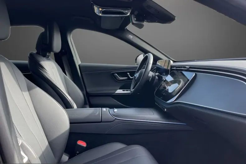 Mercedes-Benz E 200 (Clasa E) din 2025 cu 13.028 km - oferta MER204333 - foto 16