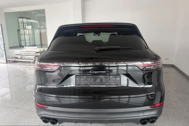 Porsche Cayenne din 2023 cu 61.220 km - oferta POR204340 - foto 6