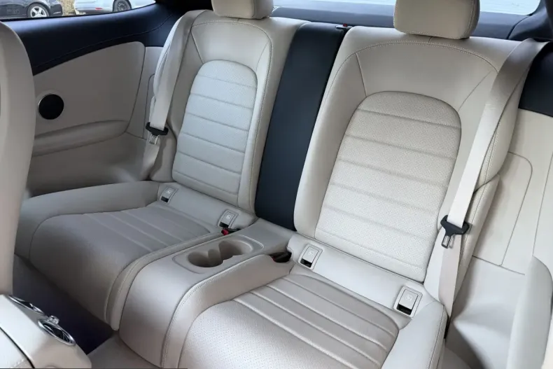 Mercedes-Benz C 220 (Clasa C) din 2023 cu 70.200 km - oferta MER204343 - foto 17