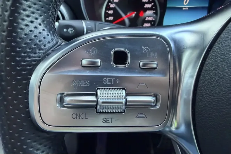 Mercedes-Benz C 220 (Clasa C) din 2023 cu 70.200 km - oferta MER204343 - foto 33